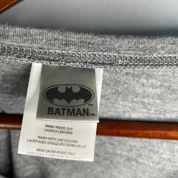 BATMAN Bling Graphic T-shirt Grey Dropped Shoulder Half Sleeve Halloween Size M - Picture 8 of 12